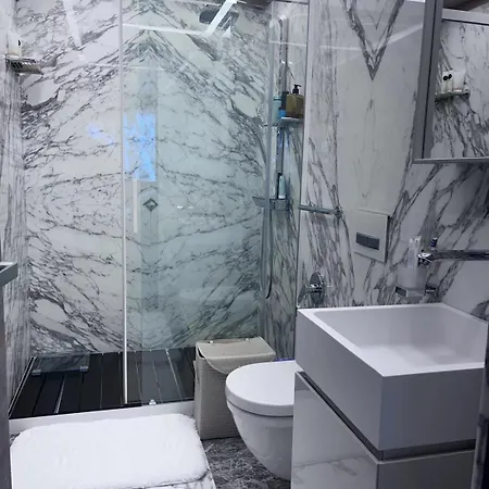 Exclusive 3 Bedroom In 1850 White Pearl Apartment Courchevel