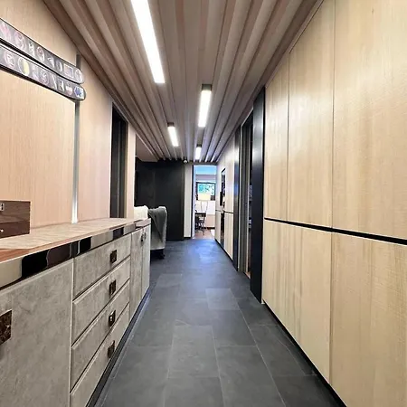 Exclusive 3 Bedroom In 1850 White Pearl