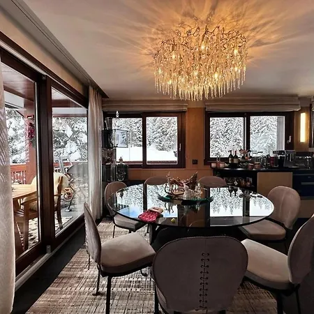 Exclusive 3 Bedroom In 1850 White Pearl Apartment